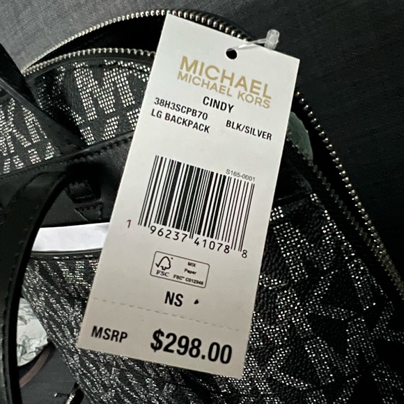 NWT MICHAEL KORS CINDY LARGE BACKPACK SAFFIANO LEATHER - Picture 7 of 7